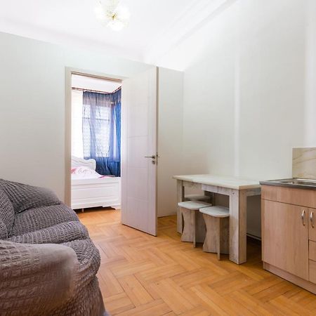Center 4 You Otel Tiflis Dış mekan fotoğraf
