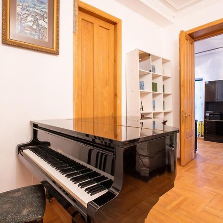 Center 4 You Otel Tiflis Dış mekan fotoğraf