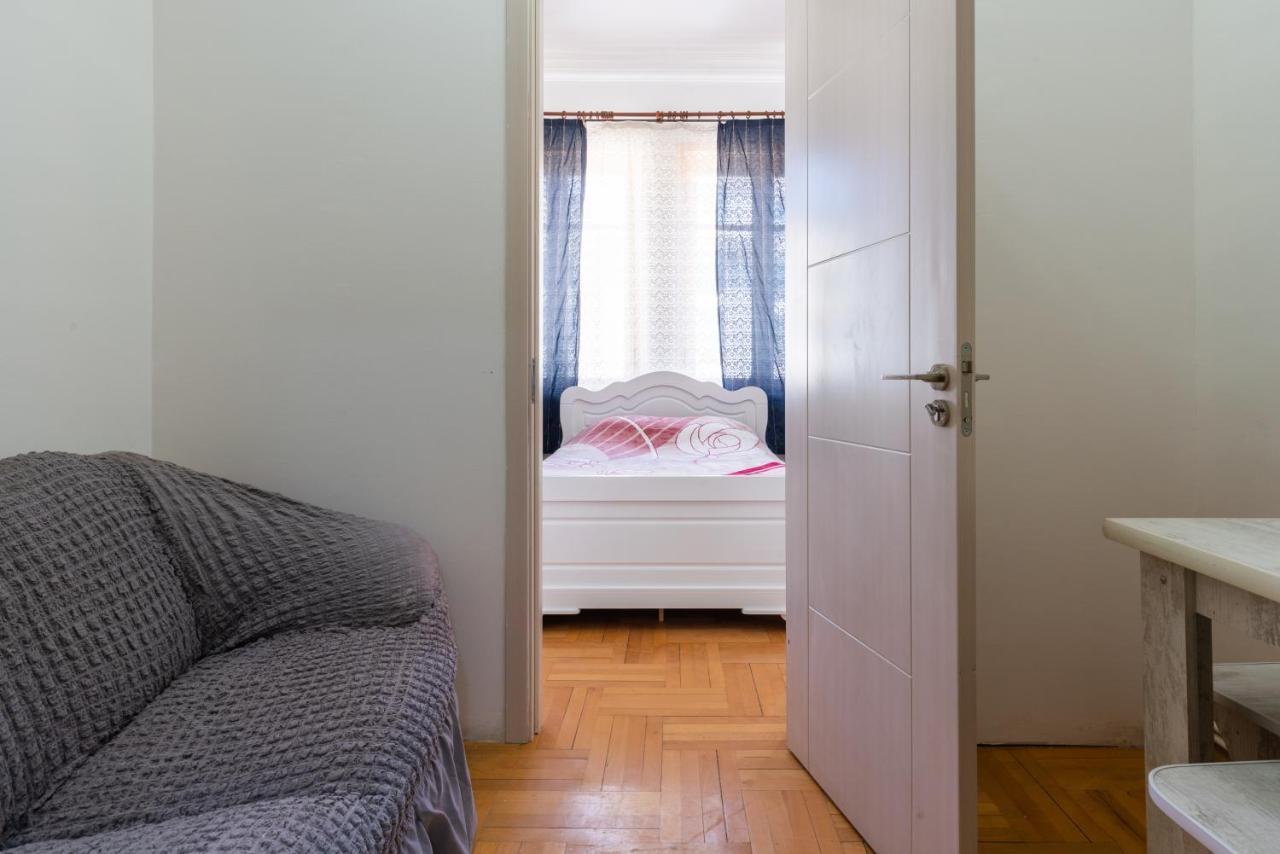 Center 4 You Otel Tiflis Dış mekan fotoğraf