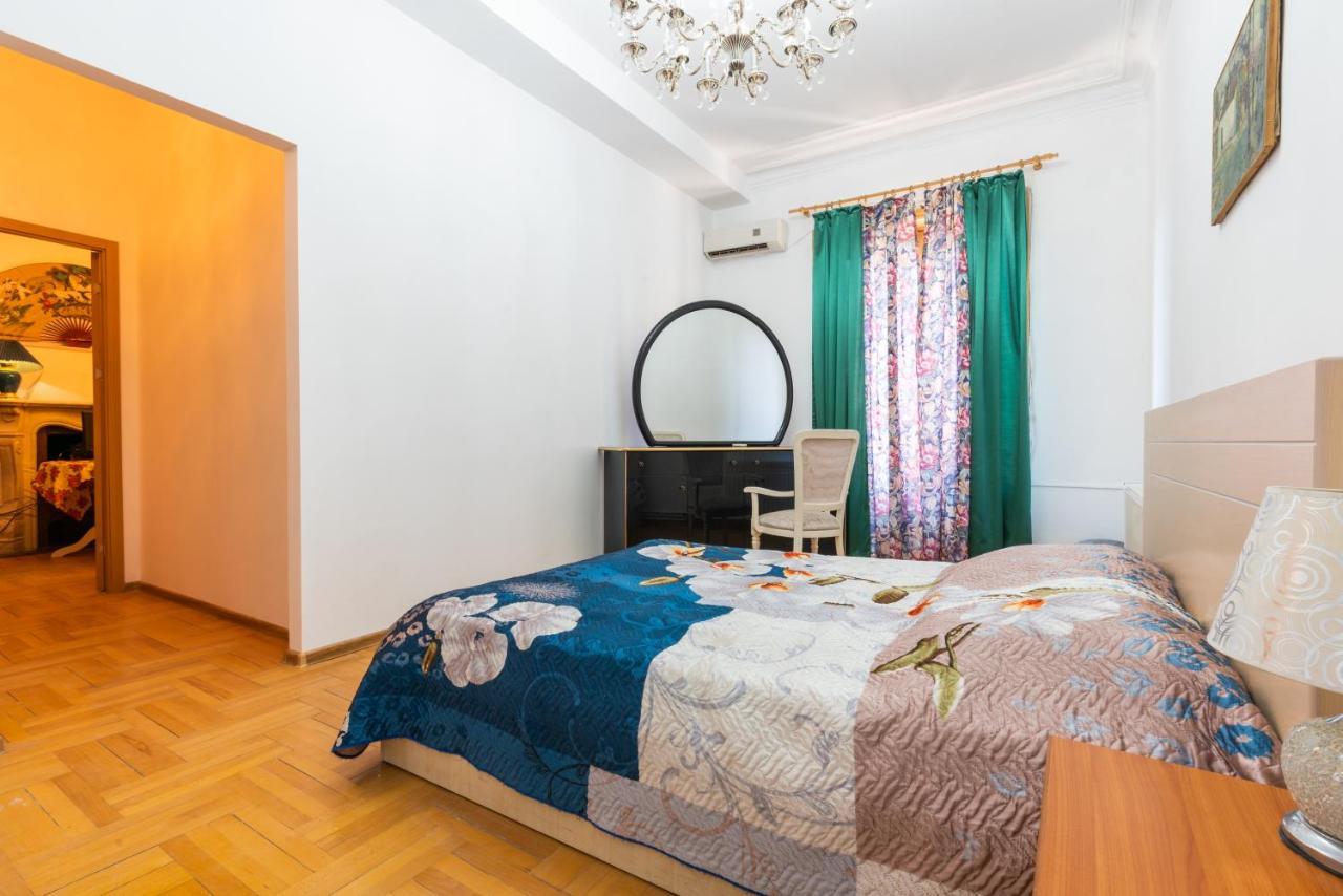 Center 4 You Otel Tiflis Dış mekan fotoğraf
