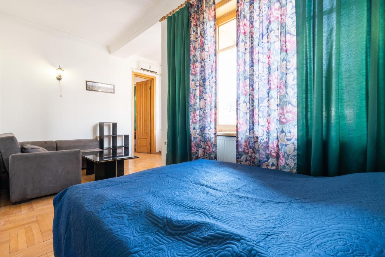 Center 4 You Otel Tiflis Dış mekan fotoğraf