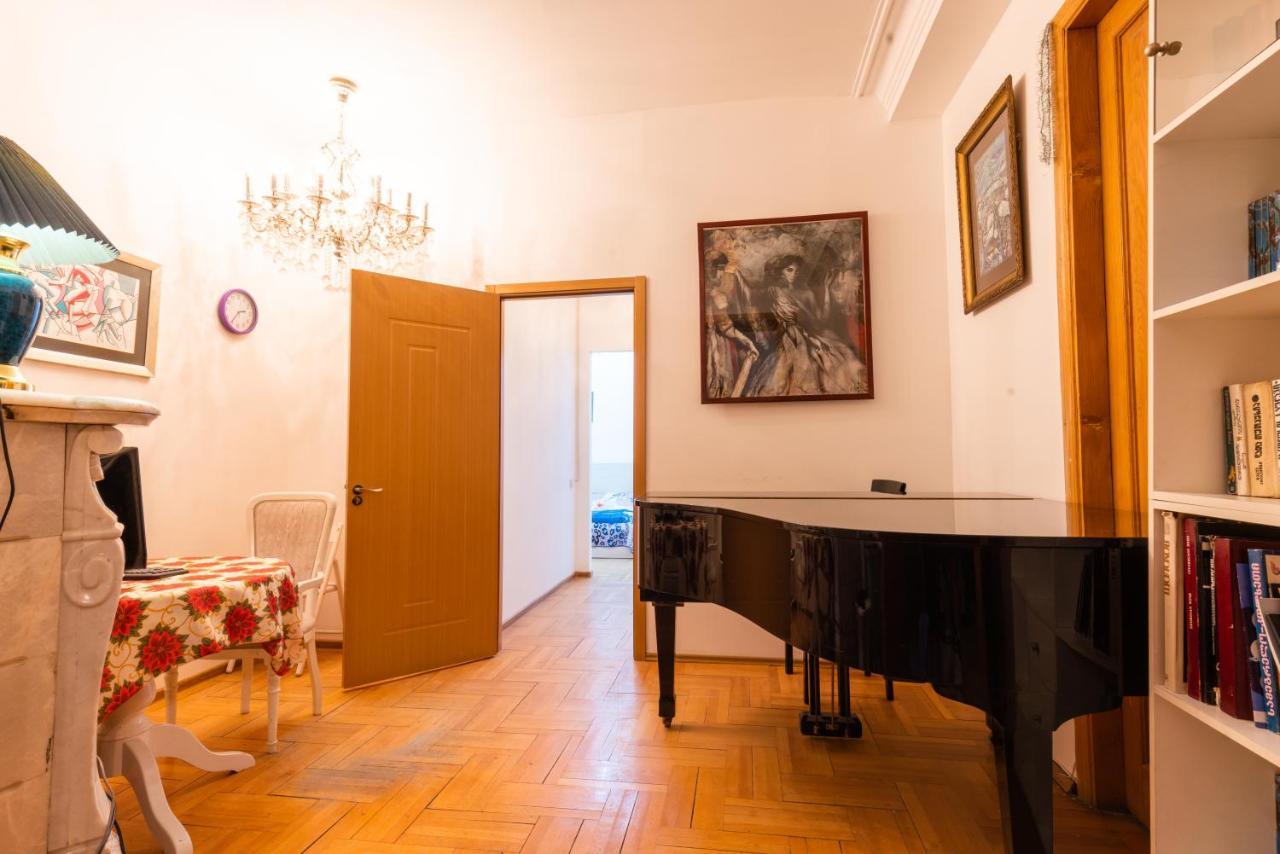 Center 4 You Otel Tiflis Dış mekan fotoğraf