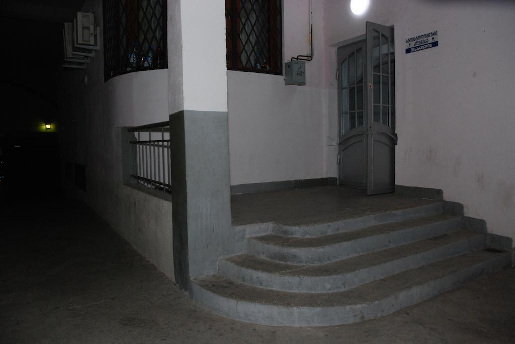 Center 4 You Otel Tiflis Dış mekan fotoğraf